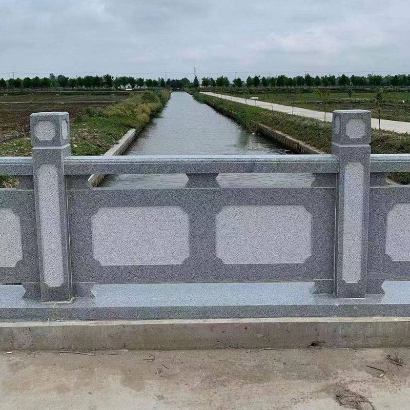 供应花岗岩石栏板 石雕栏杆 石旗台 雕花款式多样