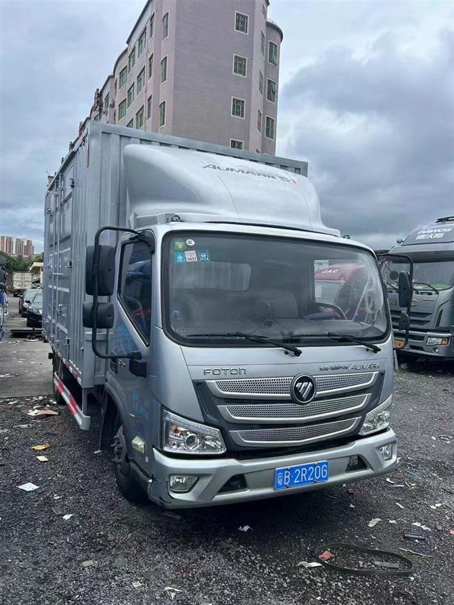 回收栏板货车