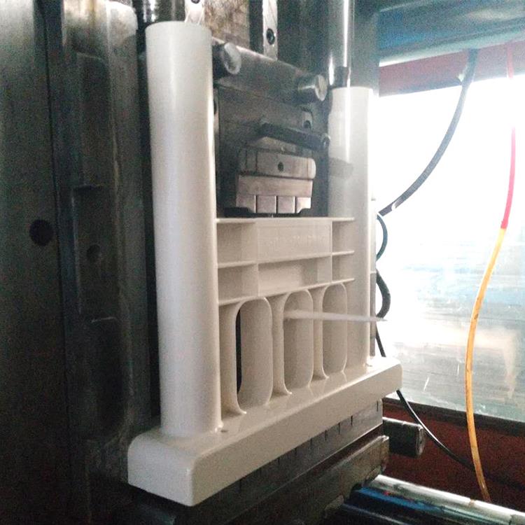 上海圆塑料模具公司模具厂