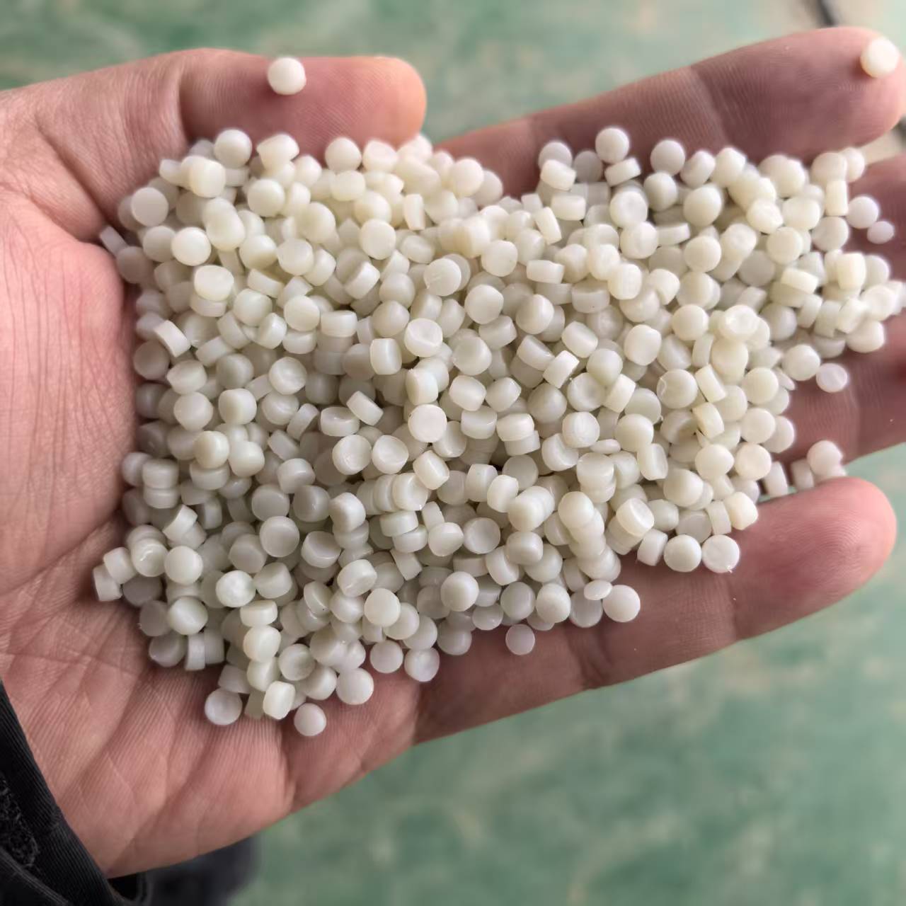湖北牛奶瓶HDPE再生料颗粒