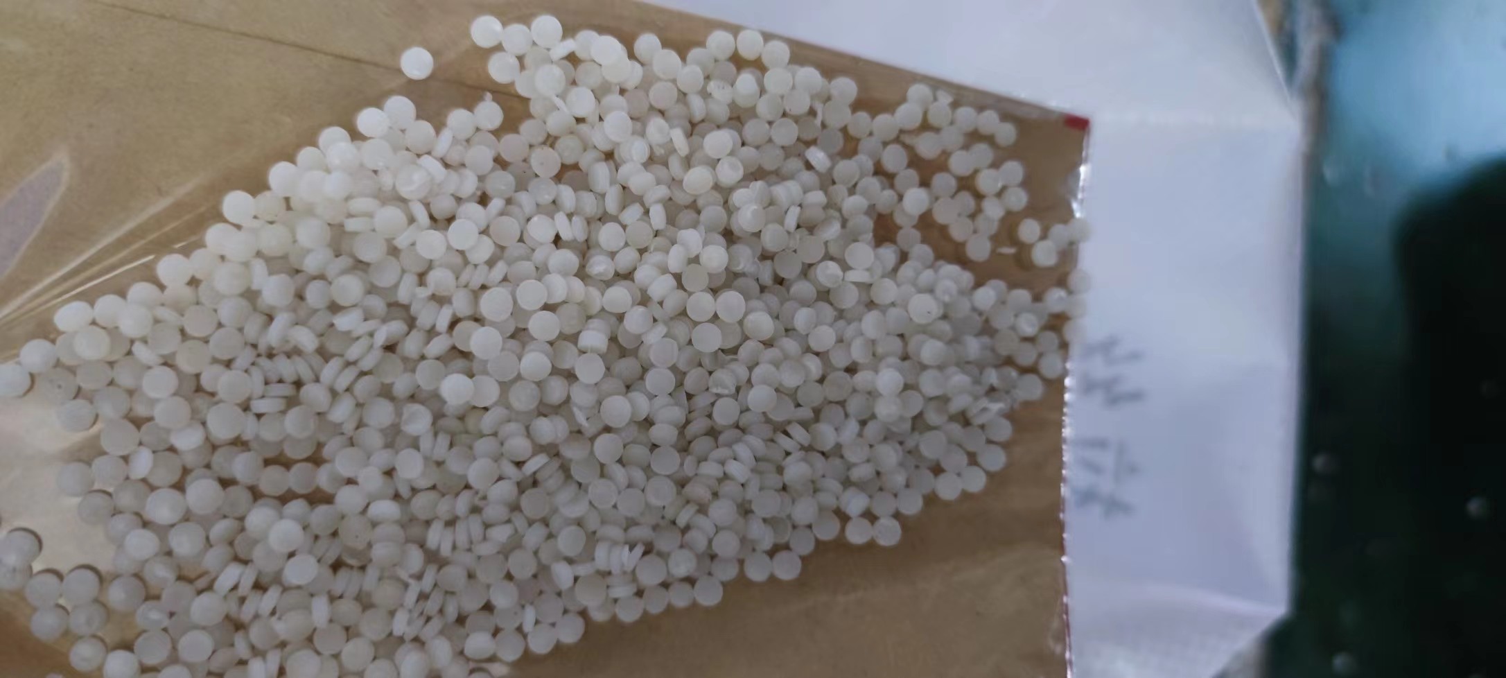 河南吹塑PE大白桶颗粒