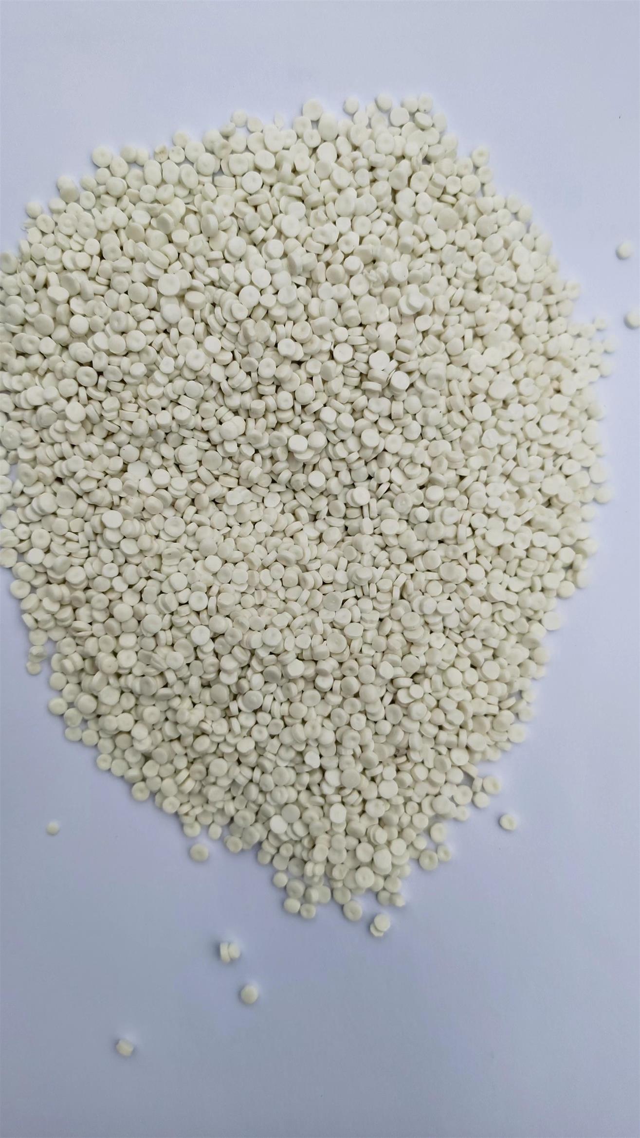 山东白色HDPE中空吹塑颗粒