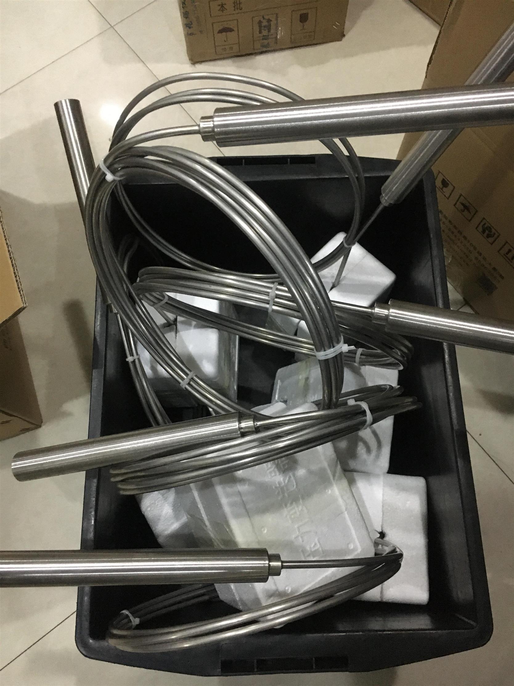 投入式液位传感器安装